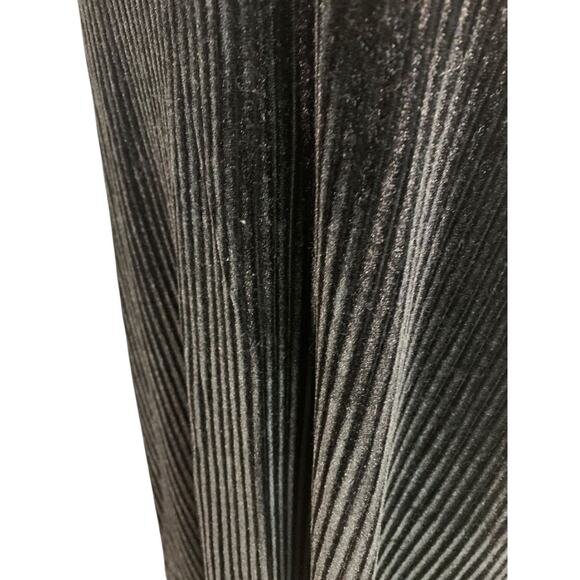 Size XS LulaRoe Elegant Carly Dress Black Ribbed Velour Hi Lo Hem - Picture 4 of 8